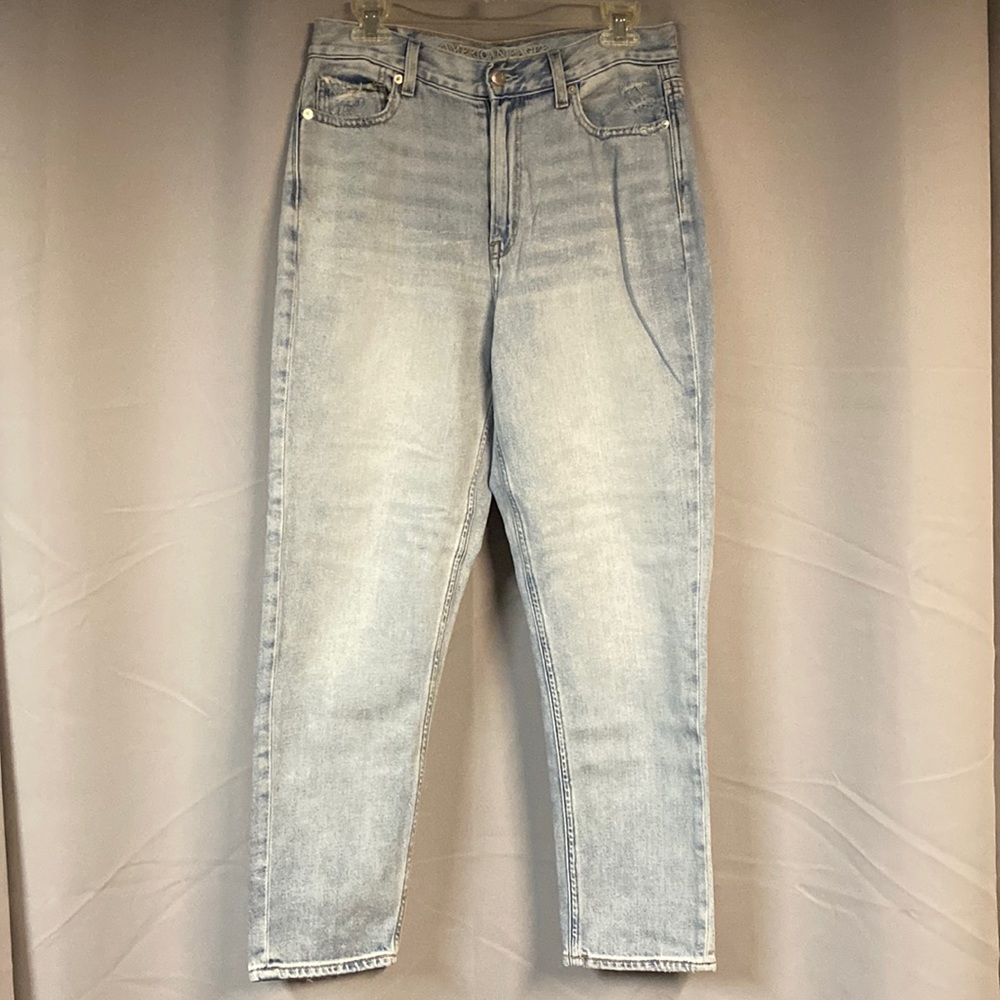 American Eagle Mom Jean